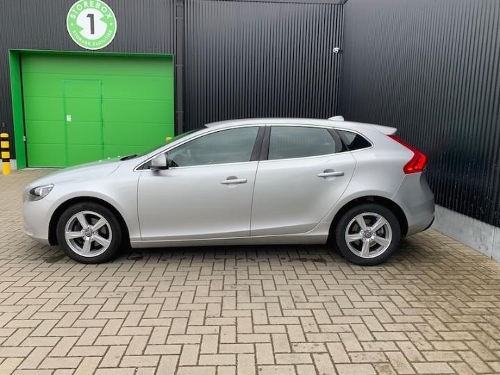 Photo 5 VIN: YV1MV7431G2305941 - VOLVO V40 HATCHBACK 