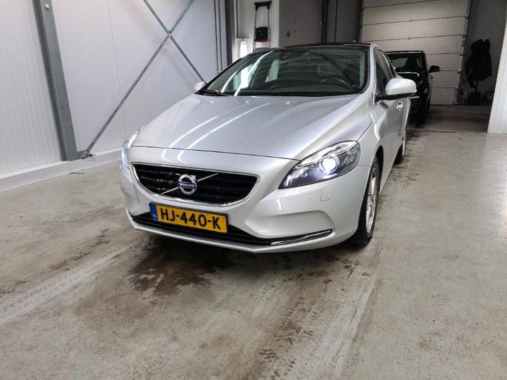 Photo 0 VIN: YV1MV7431G2306638 - VOLVO V40 