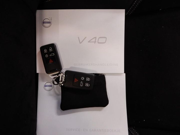 Photo 16 VIN: YV1MV7431G2307198 - VOLVO V40 