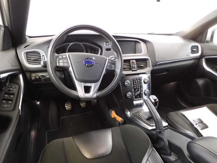 Photo 9 VIN: YV1MV7431G2309629 - VOLVO V40 