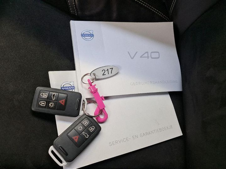 Photo 9 VIN: YV1MV7431G2318228 - VOLVO V40 