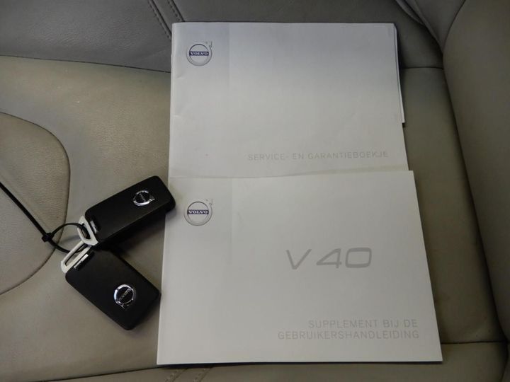 Photo 10 VIN: YV1MV7431H2375584 - VOLVO V40 