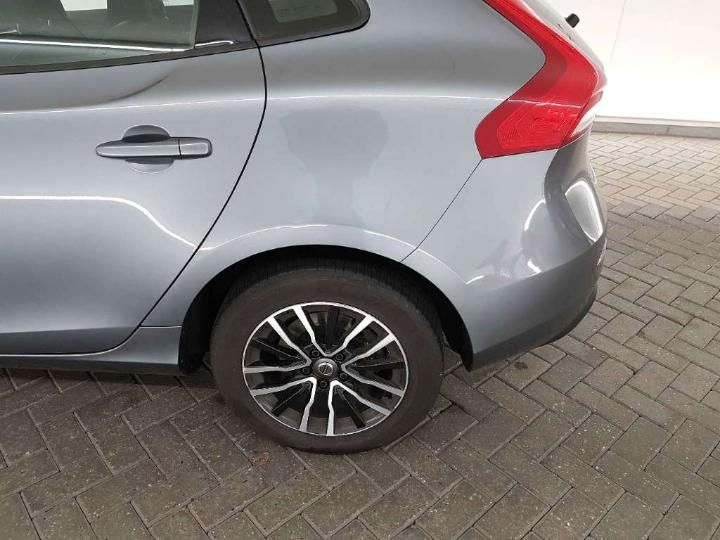 Photo 34 VIN: YV1MV7431H2375829 - VOLVO V40 