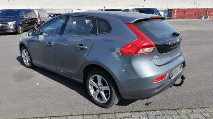 Photo 2 VIN: YV1MV7431H2383856 - VOLVO V40 HATCHBACK 