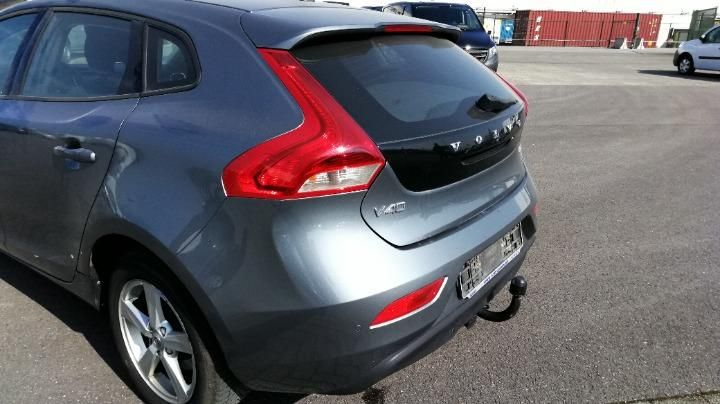 Photo 27 VIN: YV1MV7431H2383856 - VOLVO V40 HATCHBACK 