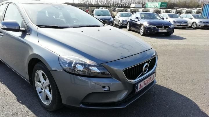 Photo 32 VIN: YV1MV7431H2383856 - VOLVO V40 HATCHBACK 