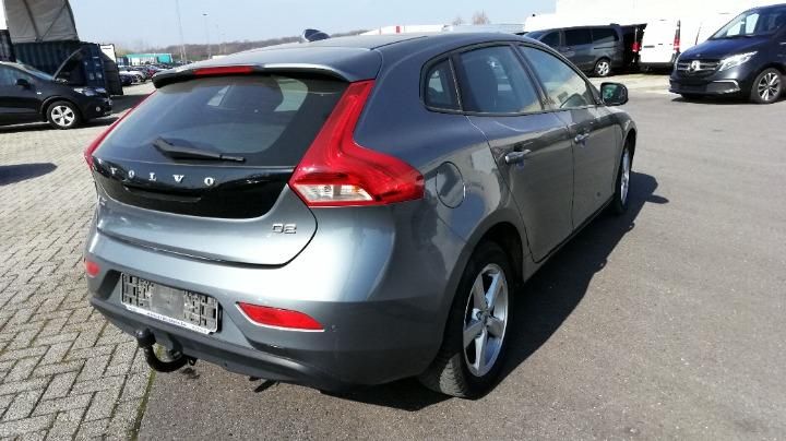 Photo 4 VIN: YV1MV7431H2383856 - VOLVO V40 HATCHBACK 