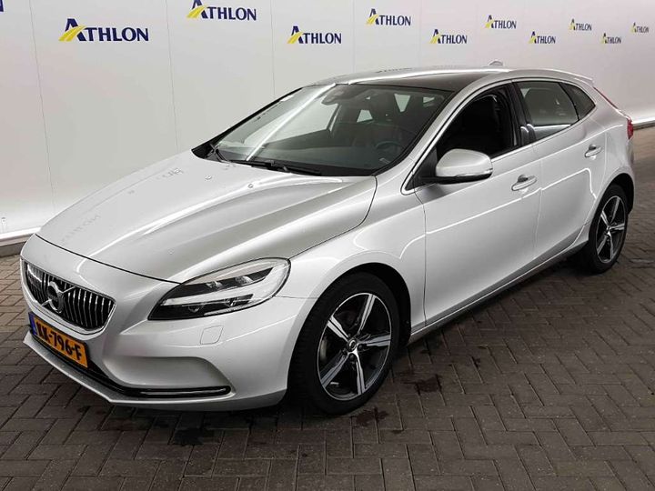 Photo 1 VIN: YV1MV7431H2389324 - VOLVO V40 