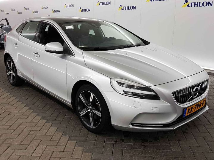 Photo 2 VIN: YV1MV7431H2389324 - VOLVO V40 