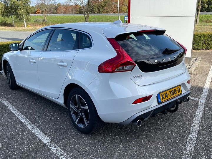 Photo 2 VIN: YV1MV7431H2395013 - VOLVO V40 