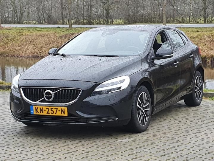 Photo 0 VIN: YV1MV7431H2395382 - VOLVO V40 