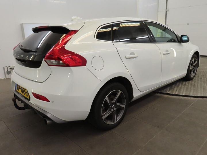 Photo 2 VIN: YV1MV7431H2399115 - VOLVO V40 