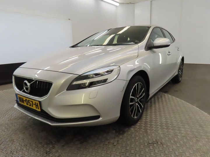 Photo 0 VIN: YV1MV7431H2402849 - VOLVO V40 