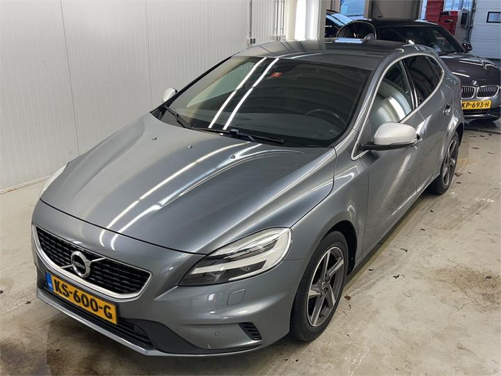 Photo 0 VIN: YV1MV7431H2403653 - VOLVO V40 