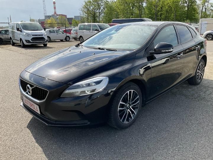 Photo 1 VIN: YV1MV7431H2404957 - VOLVO V40 HATCHBACK 