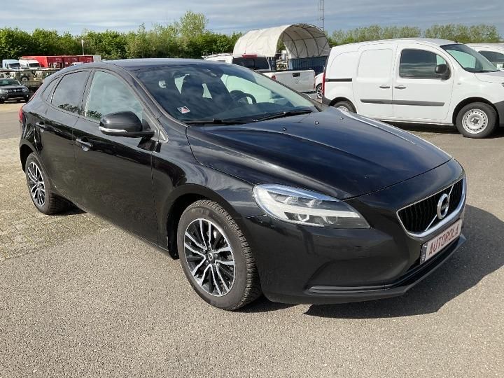 Photo 3 VIN: YV1MV7431H2404957 - VOLVO V40 HATCHBACK 