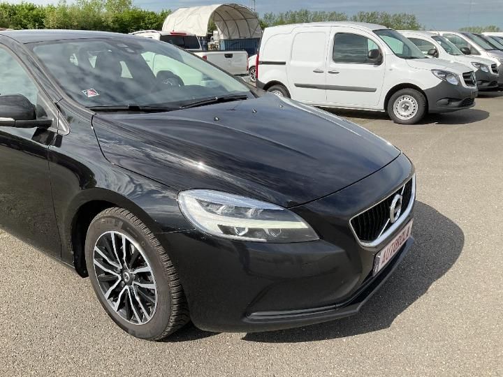 Photo 32 VIN: YV1MV7431H2404957 - VOLVO V40 HATCHBACK 