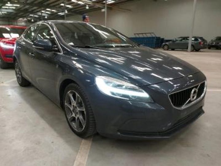 Photo 2 VIN: YV1MV7431H2405639 - VOLVO V40 DIESEL - 2016 