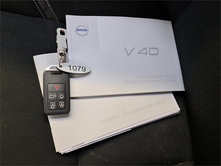 Photo 9 VIN: YV1MV7480H2411193 - VOLVO V40 