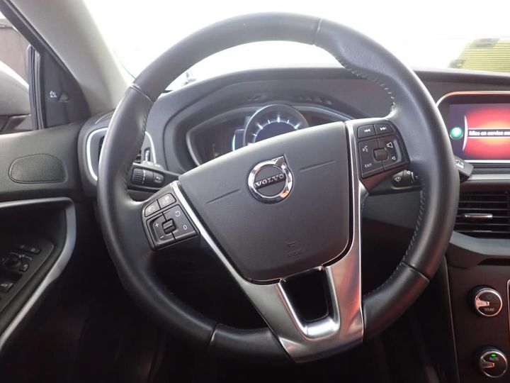 Photo 10 VIN: YV1MV7480J2484515 - VOLVO V40 