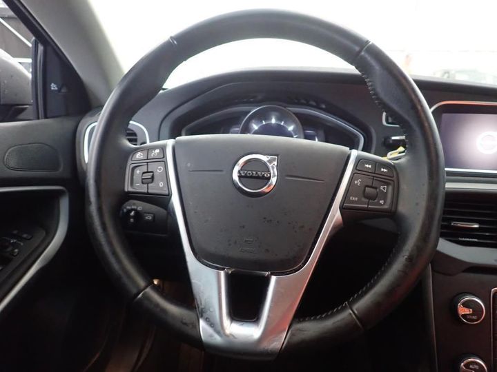 Photo 9 VIN: YV1MV7480J2494536 - VOLVO V40 