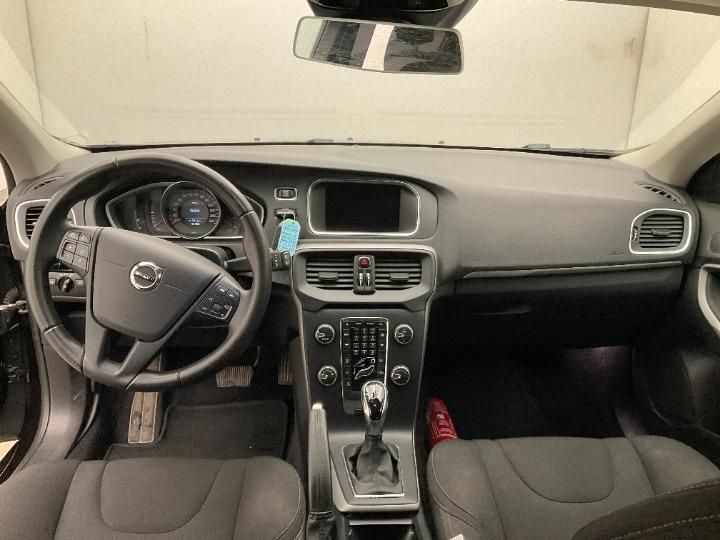 Photo 22 VIN: YV1MV7480J2504761 - VOLVO V40 HATCHBACK 