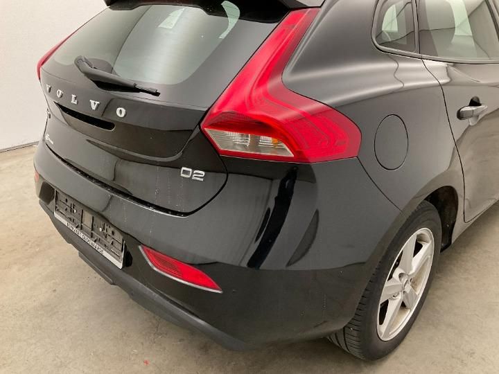 Photo 29 VIN: YV1MV7480J2504761 - VOLVO V40 HATCHBACK 