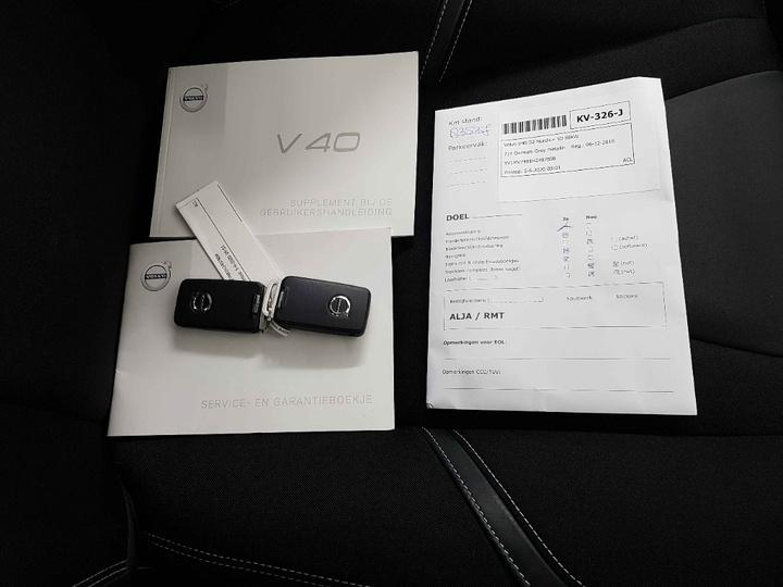 Photo 26 VIN: YV1MV7481H2407808 - VOLVO V40 