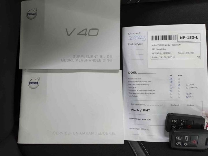 Photo 16 VIN: YV1MV7481H2429801 - VOLVO V40 