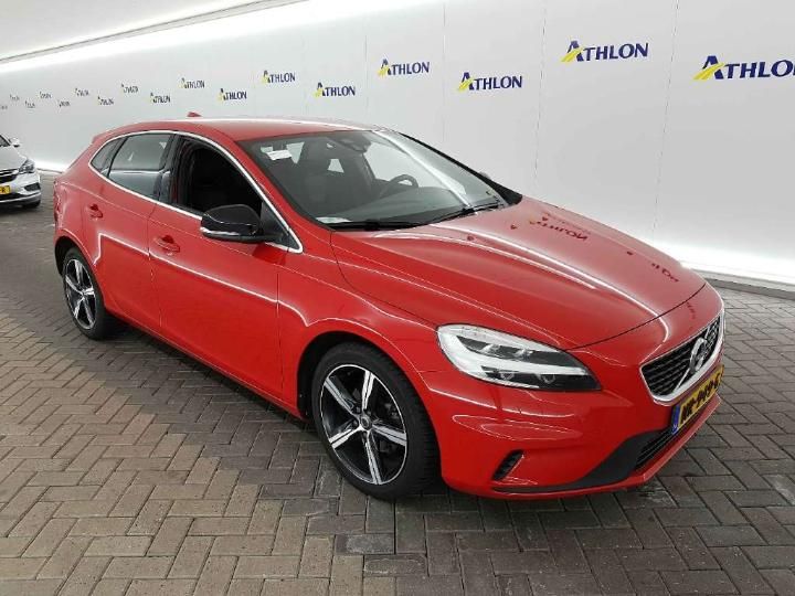 Photo 2 VIN: YV1MV7481H2432755 - VOLVO V40 