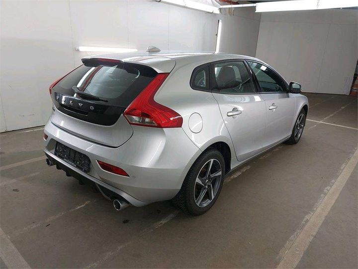 Photo 2 VIN: YV1MV7481H2435464 - VOLVO V40 