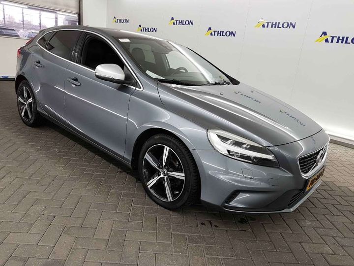 Photo 2 VIN: YV1MV7481H2438328 - VOLVO V40 