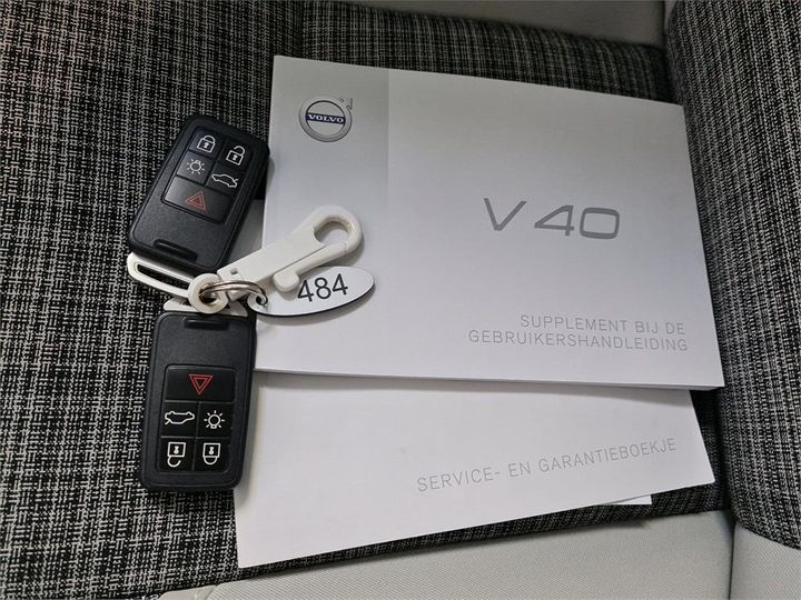 Photo 9 VIN: YV1MV7481H2439414 - VOLVO V40 