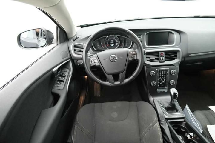 Photo 9 VIN: YV1MV7481J2452355 - VOLVO V40 