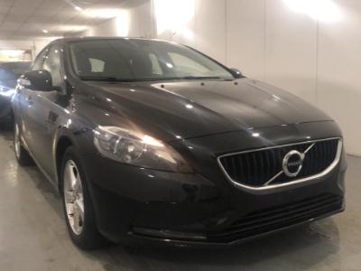 Photo 2 VIN: YV1MV7481J2454319 - VOLVO V40 DIESEL - 2016 