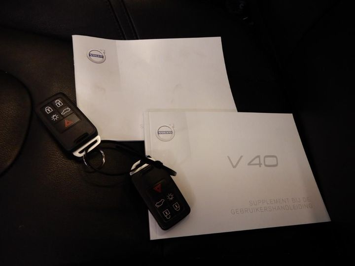 Photo 16 VIN: YV1MV7481J2456890 - VOLVO V40 