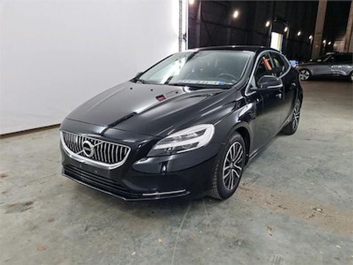 Photo 1 VIN: YV1MV7481J2468063 - VOLVO V40 DIESEL - 2016 