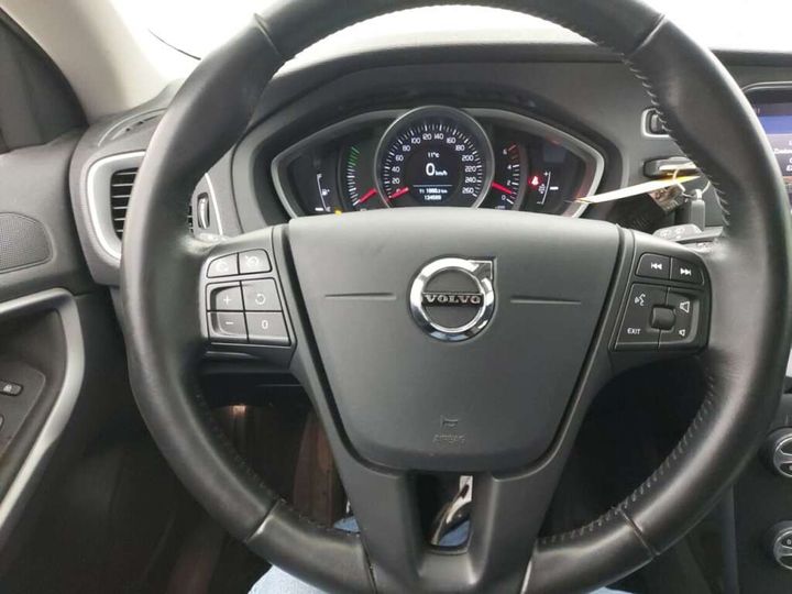 Photo 10 VIN: YV1MV7481J2482503 - VOLVO V40 