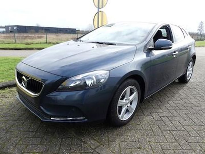 Photo 1 VIN: YV1MV7481J2511940 - VOLVO V40 DIESEL - 2016 