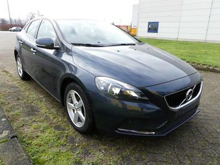 Photo 2 VIN: YV1MV7481J2511940 - VOLVO V40 DIESEL - 2016 