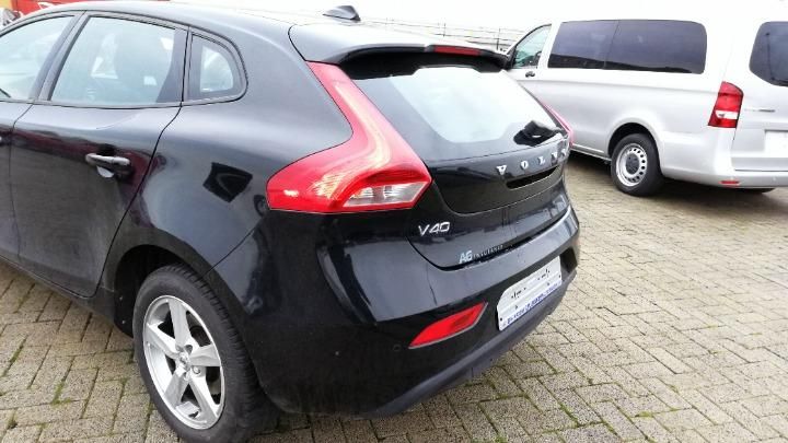 Photo 25 VIN: YV1MV74L0H2380953 - VOLVO V40 HATCHBACK 