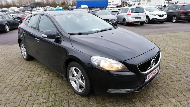 Photo 3 VIN: YV1MV74L0H2380953 - VOLVO V40 HATCHBACK 