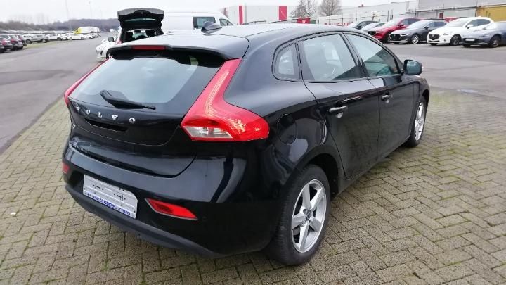 Photo 4 VIN: YV1MV74L0H2380953 - VOLVO V40 HATCHBACK 