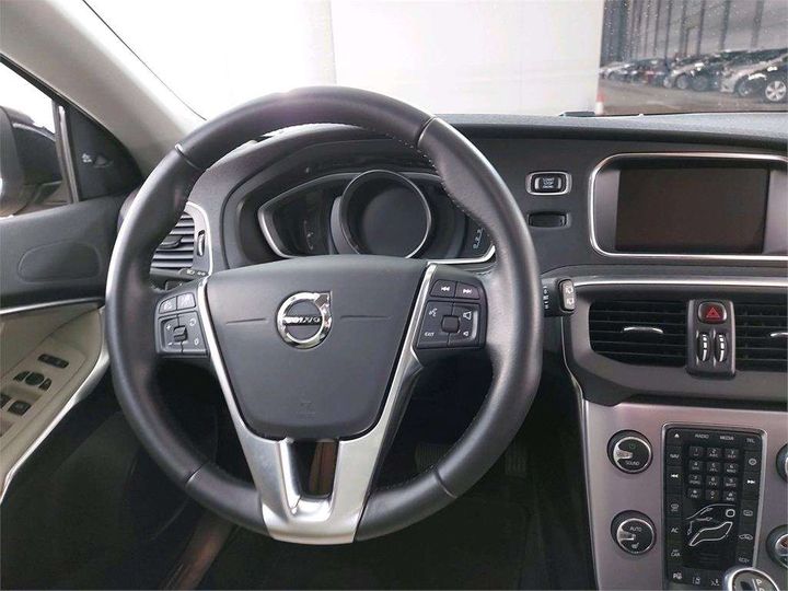 Photo 3 VIN: YV1MV74L0J2447572 - VOLVO V40 