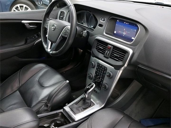 Photo 3 VIN: YV1MV74L0J2482740 - VOLVO V40 