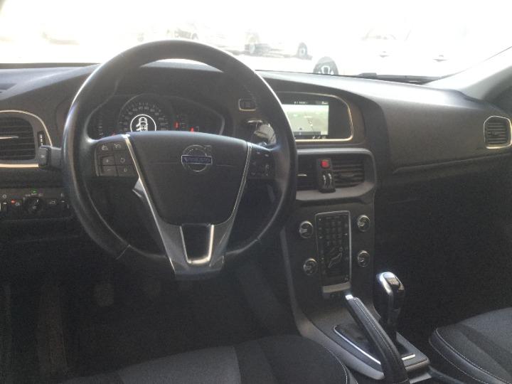 Photo 21 VIN: YV1MV74L1G2277760 - VOLVO V40 HATCHBACK 