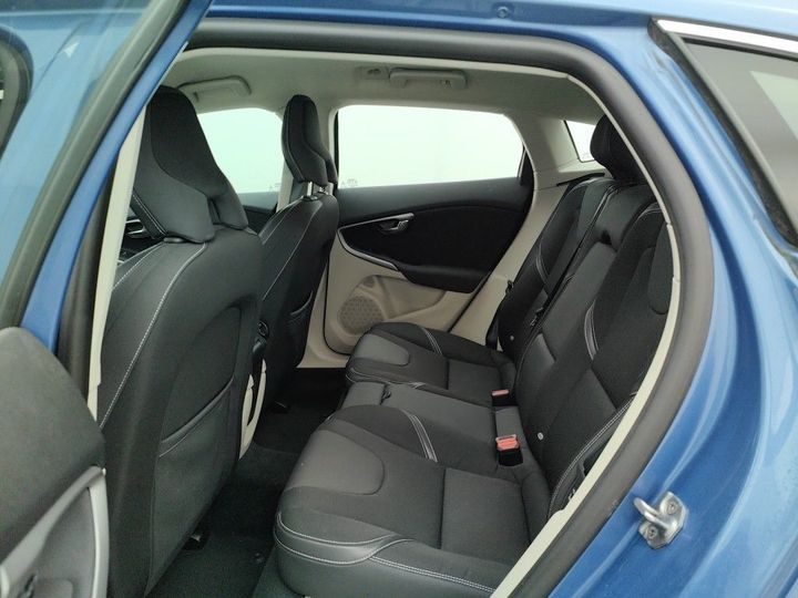 Photo 9 VIN: YV1MV74L1G2311411 - VOLVO V40 '12 