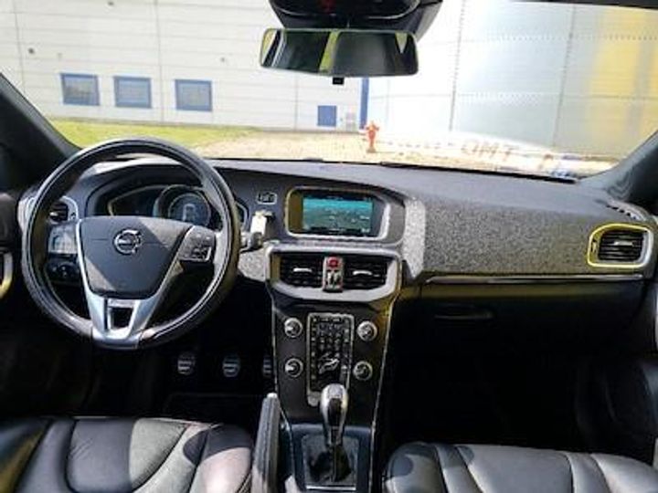 Photo 9 VIN: YV1MV74L1H2361445 - VOLVO V40 DIESEL - 2016 