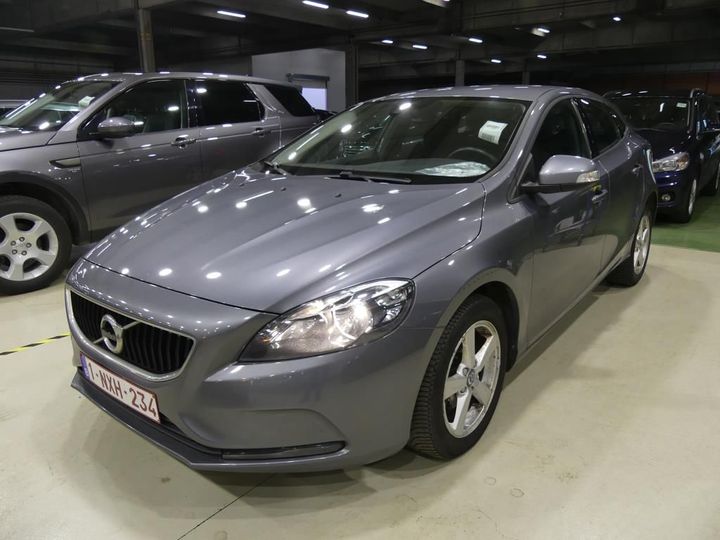 Photo 2 VIN: YV1MV74L1H2361951 - VOLVO V40 