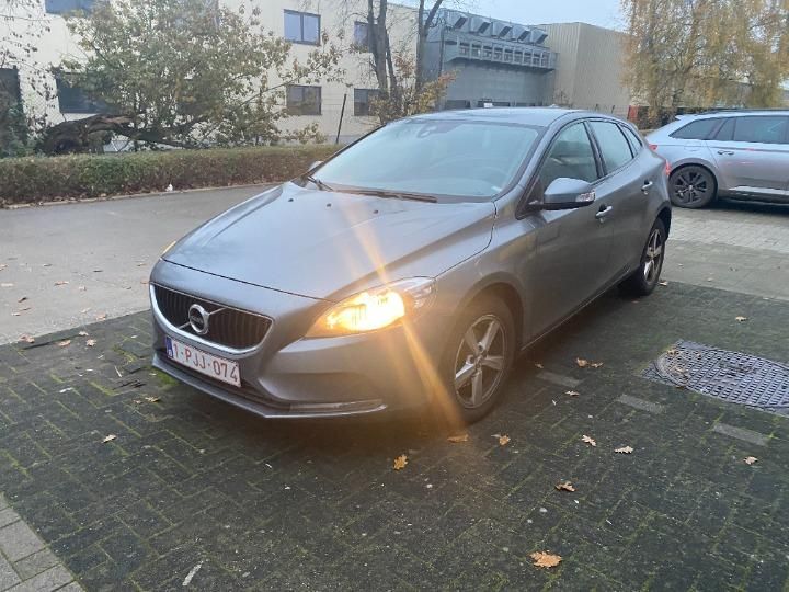 Photo 0 VIN: YV1MV74L1H2378232 - VOLVO V40 HATCHBACK 